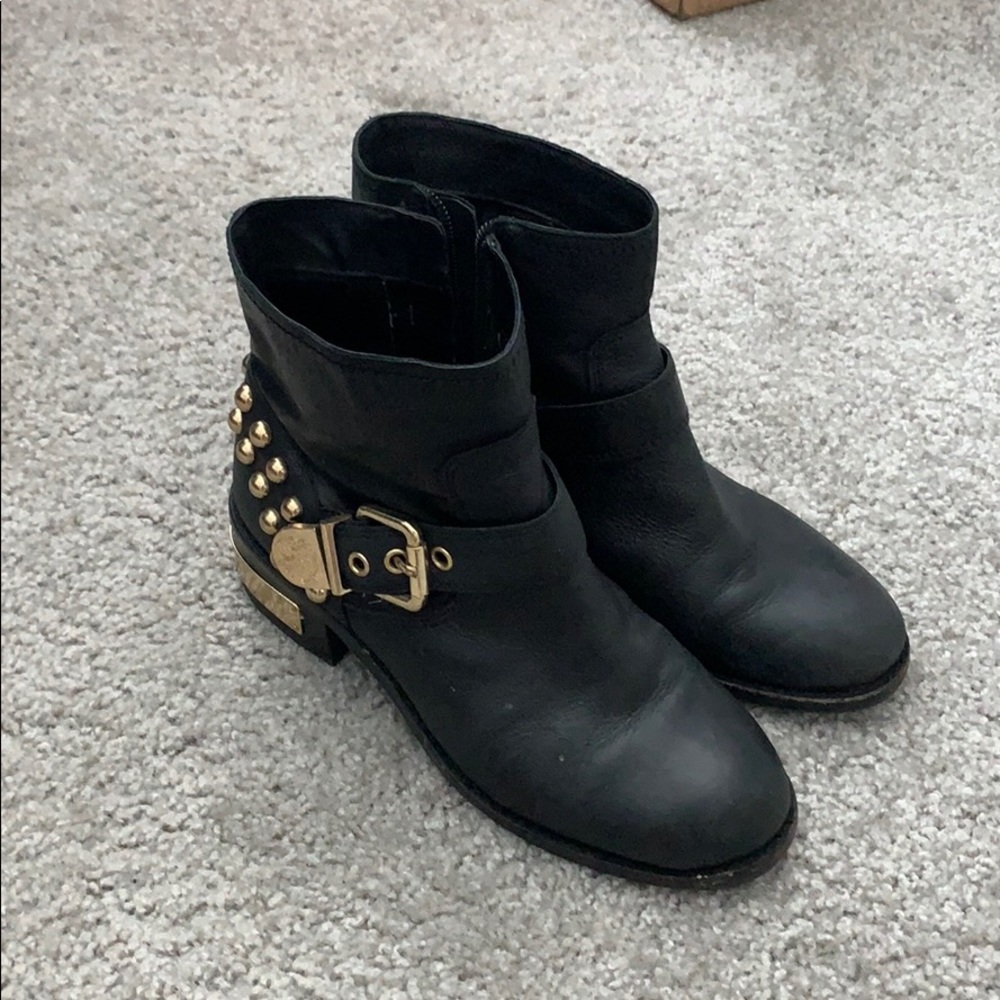 Vince Camuto Black Leather Booties